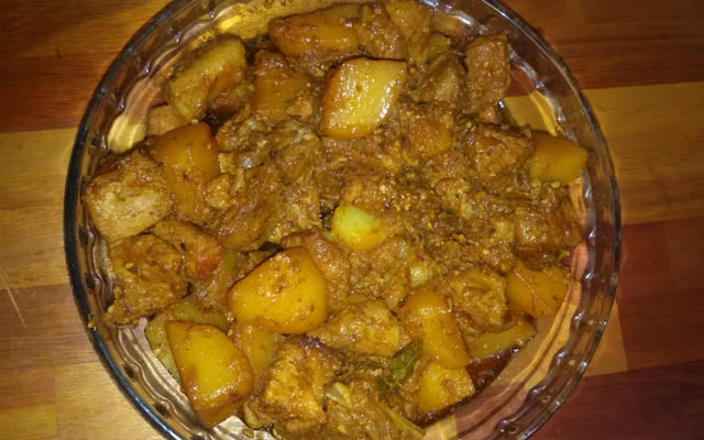 Pernil picado com batatas