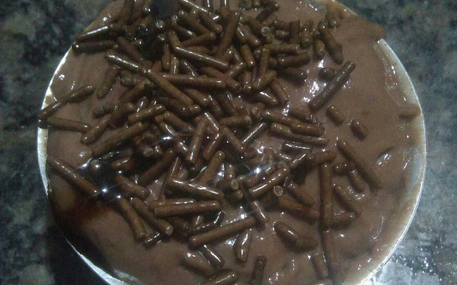 Sobremesa de chocolate feita com trigo