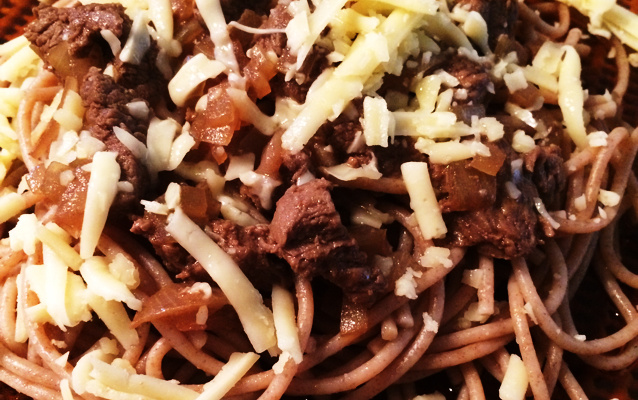 Penne com filé mignon