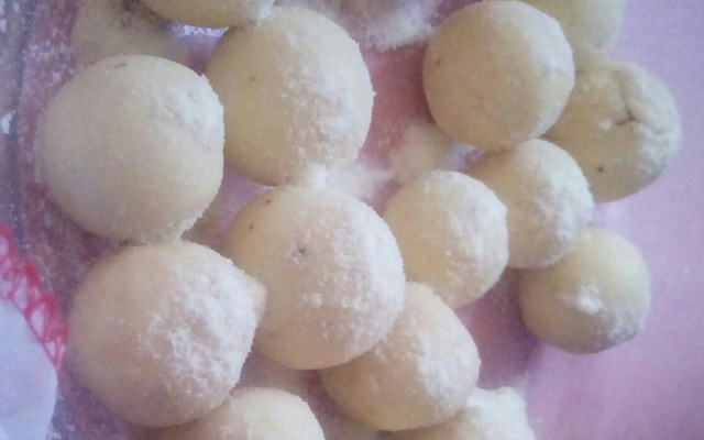 Doce de leite em pó com bombom de 3 ingredientes