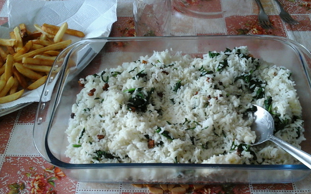 Arroz com rúcula e gorgonzola