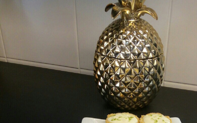 Tortinha de limão com brigadeiro