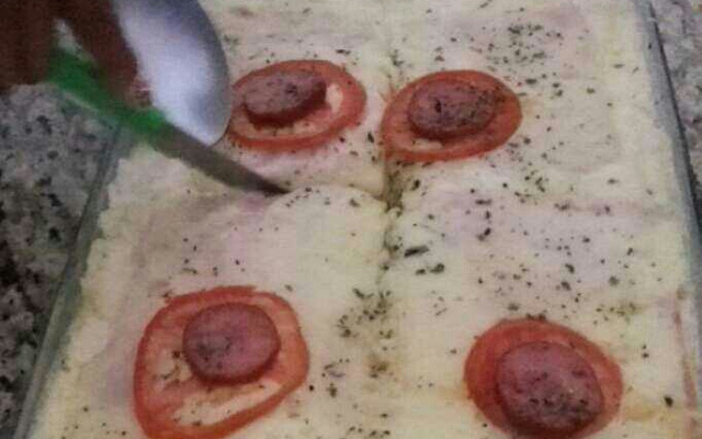 Lasanha de pão e molho branco