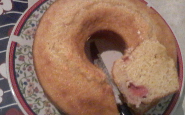 Bolo com recheio de goiaba