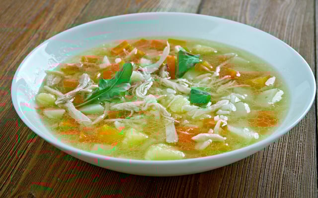 Canja de galinha rápida