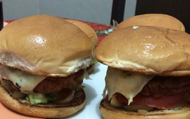 Hambúrguer de frango fit