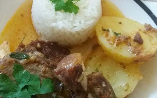 Rabada com batata e agrião