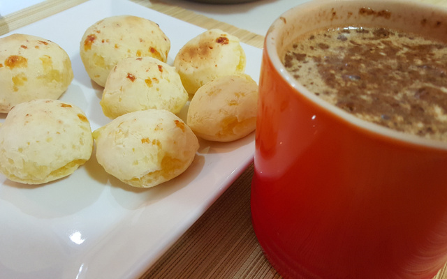 Pão de queijo (3 ingredientes)