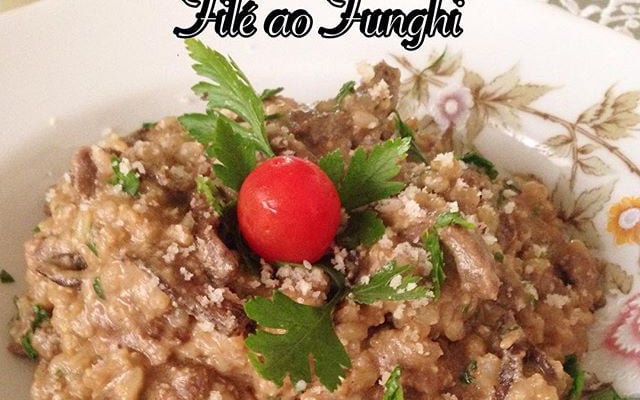 Risoto funcional com iscas de filé ao funghi