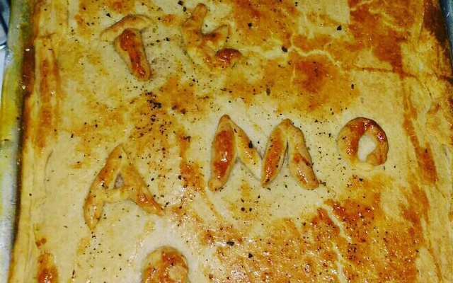 Torta de Frango com Requeijão