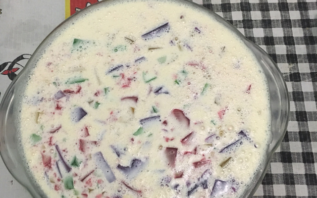 Gelatina colorida da Gi