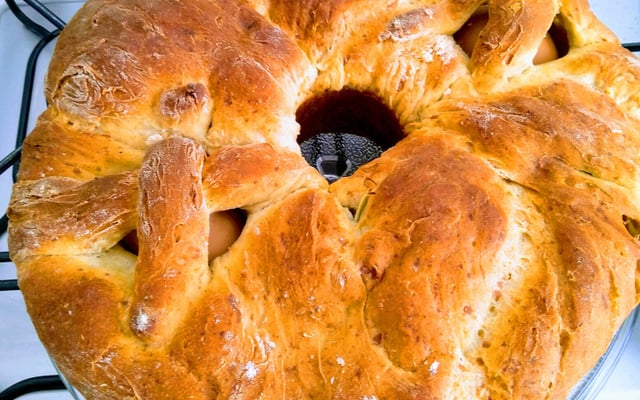 Pão casatiello de Páscoa