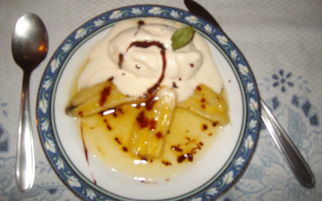 Banana com sorvete de creme
