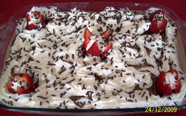 Bombom de morango no pirex