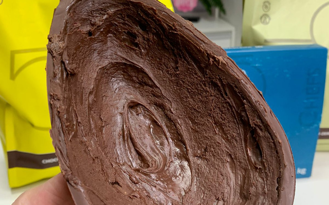 Ovo trufado com brigadeiro de café