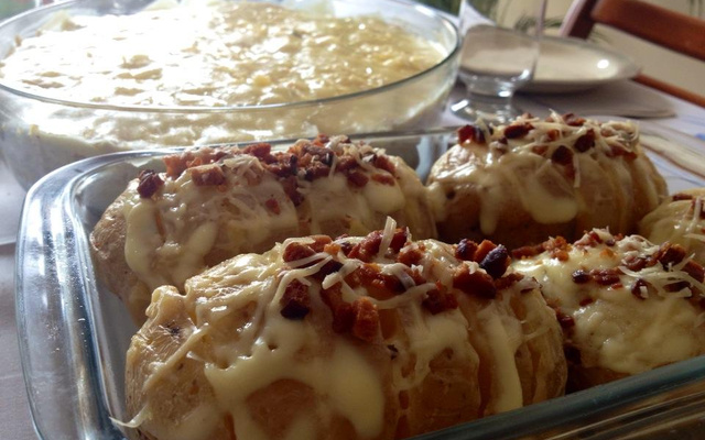 Batata recheada com bacon