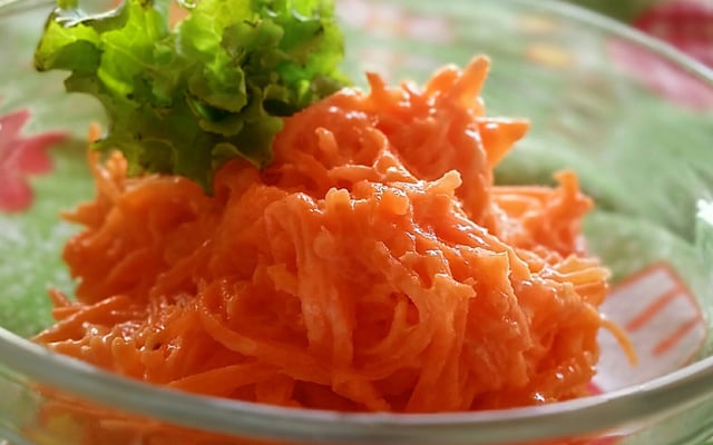 Salada de cenoura rápida