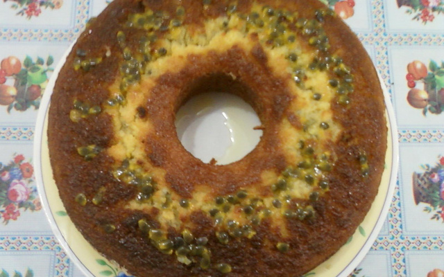 Bolo simples de maracujá