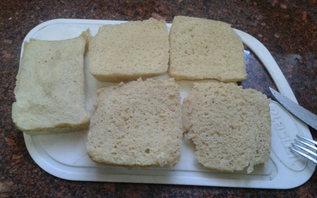 Pão rápido de micro-ondas e de aveia