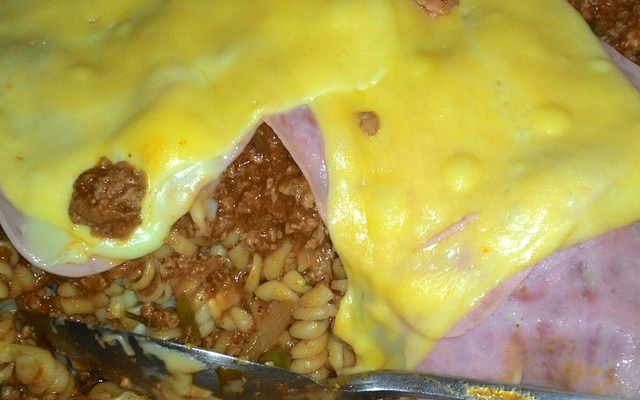 Macarronada com carne moída