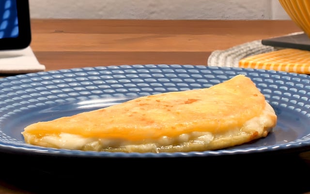 Pão de queijo de frigideira de tapioca