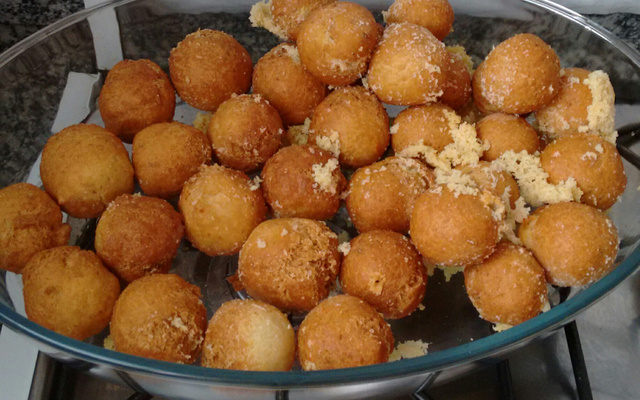 Bolinho de chuva salgado diferente