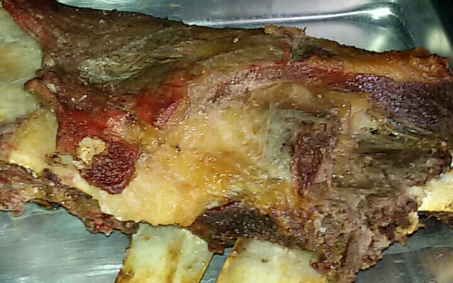 Costela assada no sal grosso