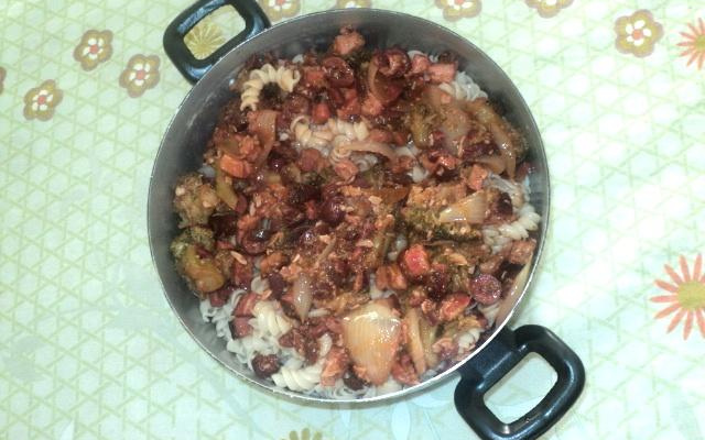 Macarrão com brócolis