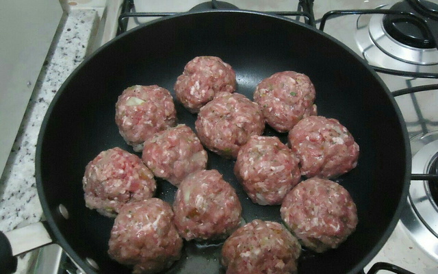 Pelota de carne à moda mineira