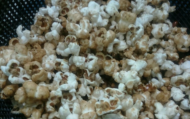 Pipoca doce com canela