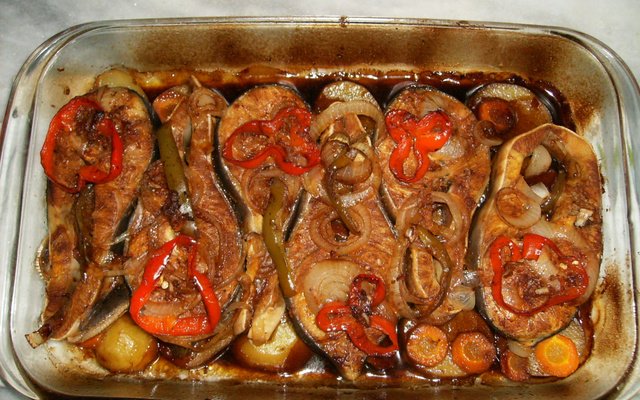 Cação ao forno com batatas