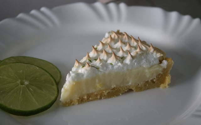 Torta de limão com suspiro