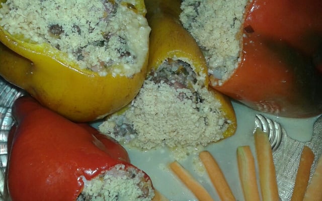 Pimentão recheado com carne moída