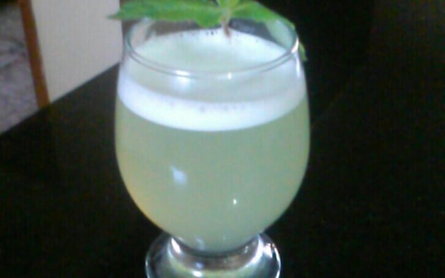 Suco de limão com hortelã super refrescante