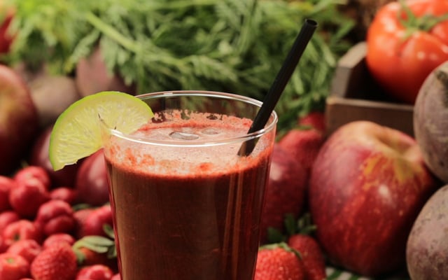 Suco vermelho detox