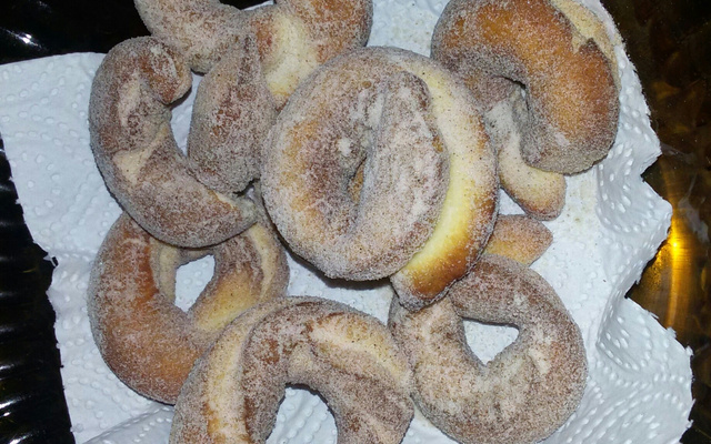 Bolinho de chuva de leite condensado
