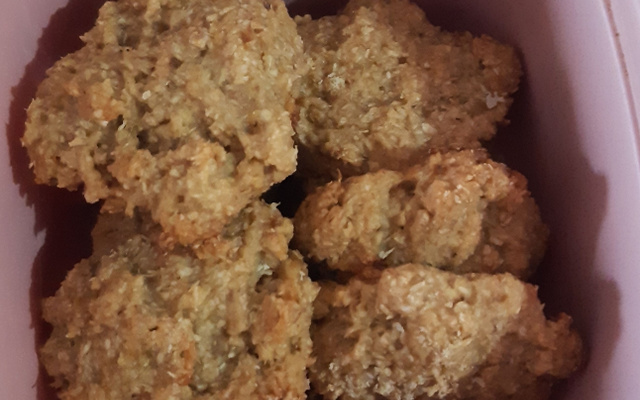 Biscoito de banana, aveia e coco