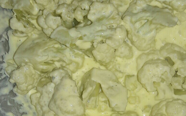 Brócolis ao molho branco