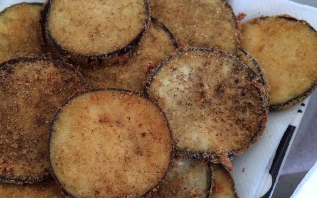 Berinjela a milanesa