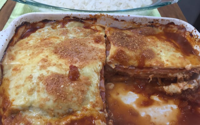 Filé de frango à parmegiana