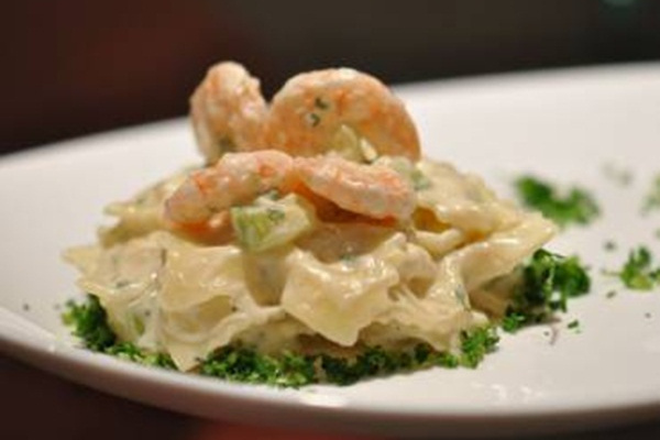 Macarrão ao molho de camarão e vinho dos Sopranos