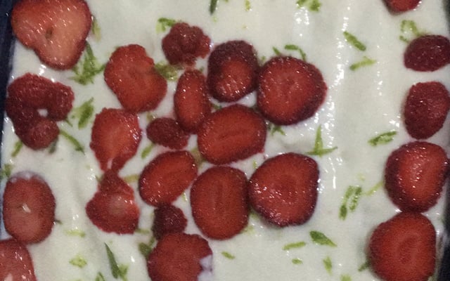 Torta de limão (simples, fácil, rápida e sem ir ao forno)