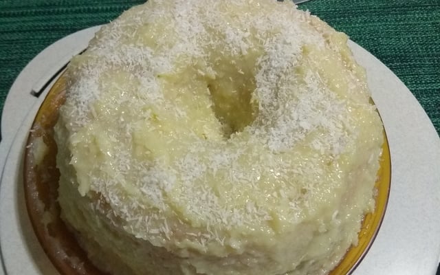 Bolo de coco de liquidificador