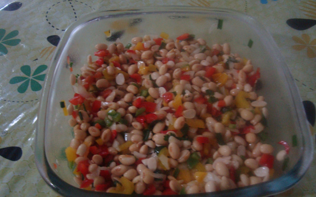 Salada de soja em grão