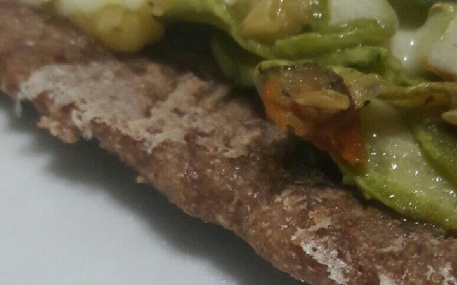 Pizza de frigideira integral