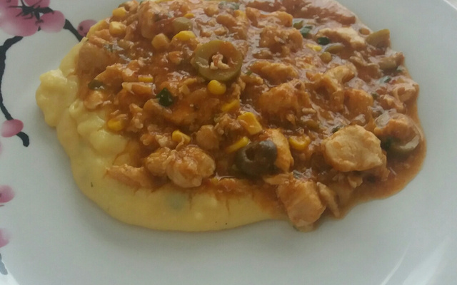Polenta com frango