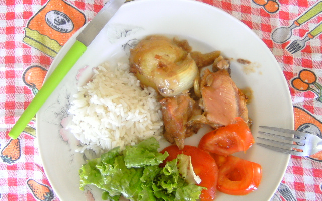 Frango ao creme de cebola