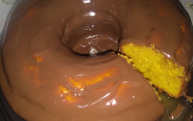 Bolo de Cenoura com Chocolate