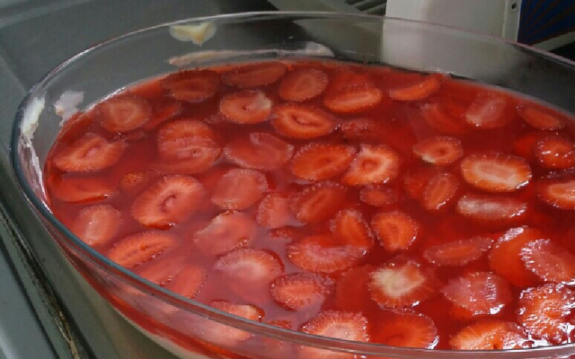 Doce de gelatina com creme