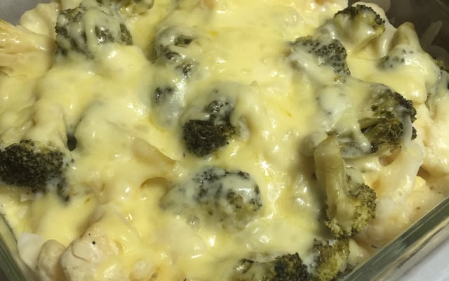 Gratinado de brócolis com couve-flor